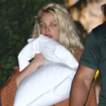 Britney Spears Angry at Hotel, Suspected of Having Mental Health Problems